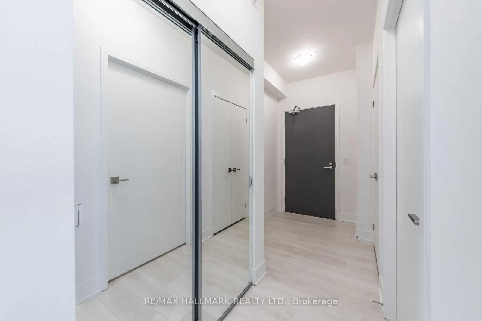 Photo 22 of Unit 327, 2908 Highway 7, Vaughan, Concord — HOMEH