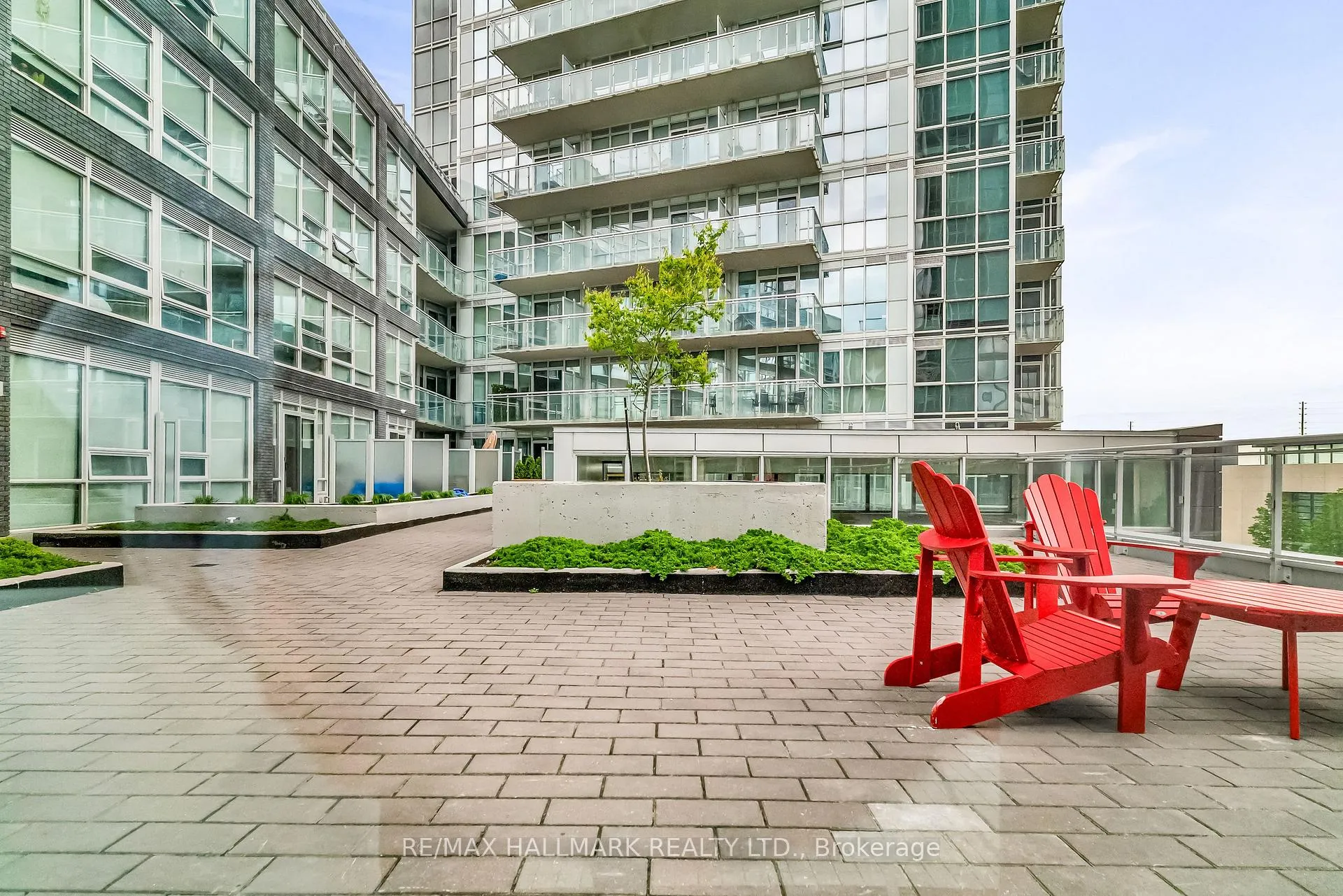 Photo 29 of Unit 327, 2908 Highway 7, Vaughan, Concord — HOMEH
