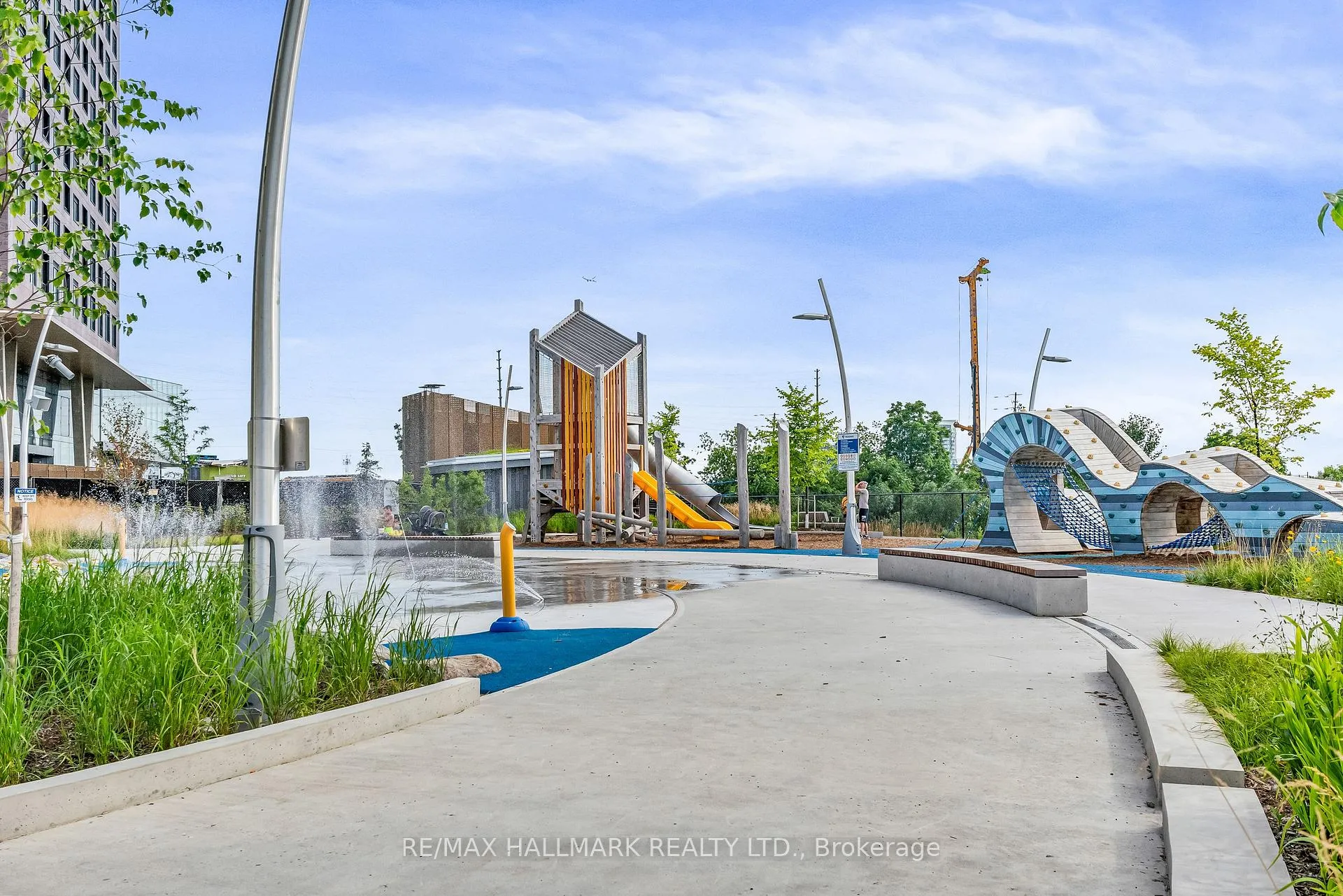 Photo 30 of Unit 327, 2908 Highway 7, Vaughan, Concord — HOMEH