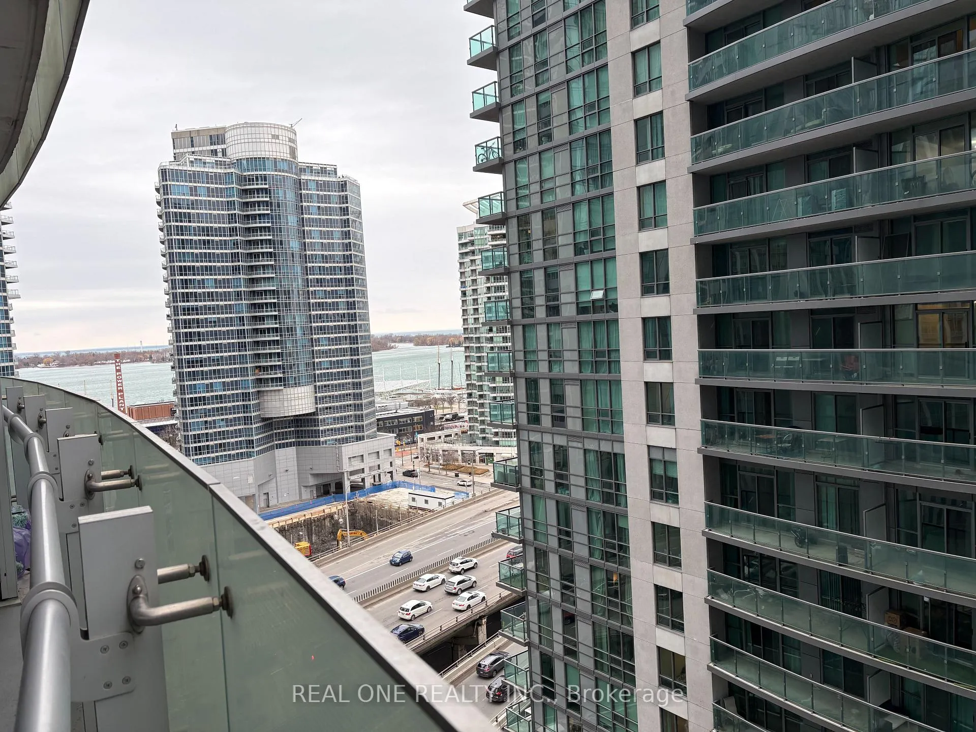 Photo 2 of Unit 1106, 12 York Street, Toronto, Waterfront Communities — HOMEH