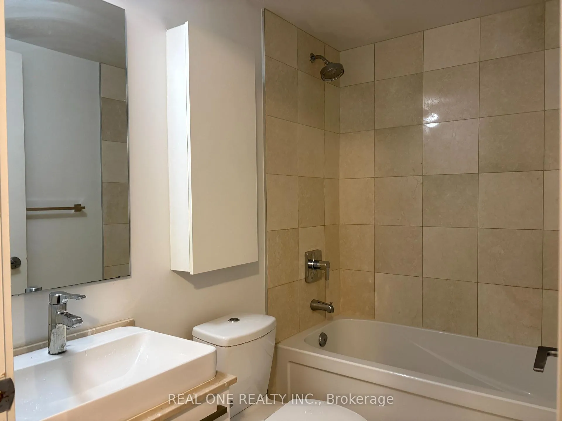 Photo 6 of Unit 1106, 12 York Street, Toronto, Waterfront Communities — HOMEH