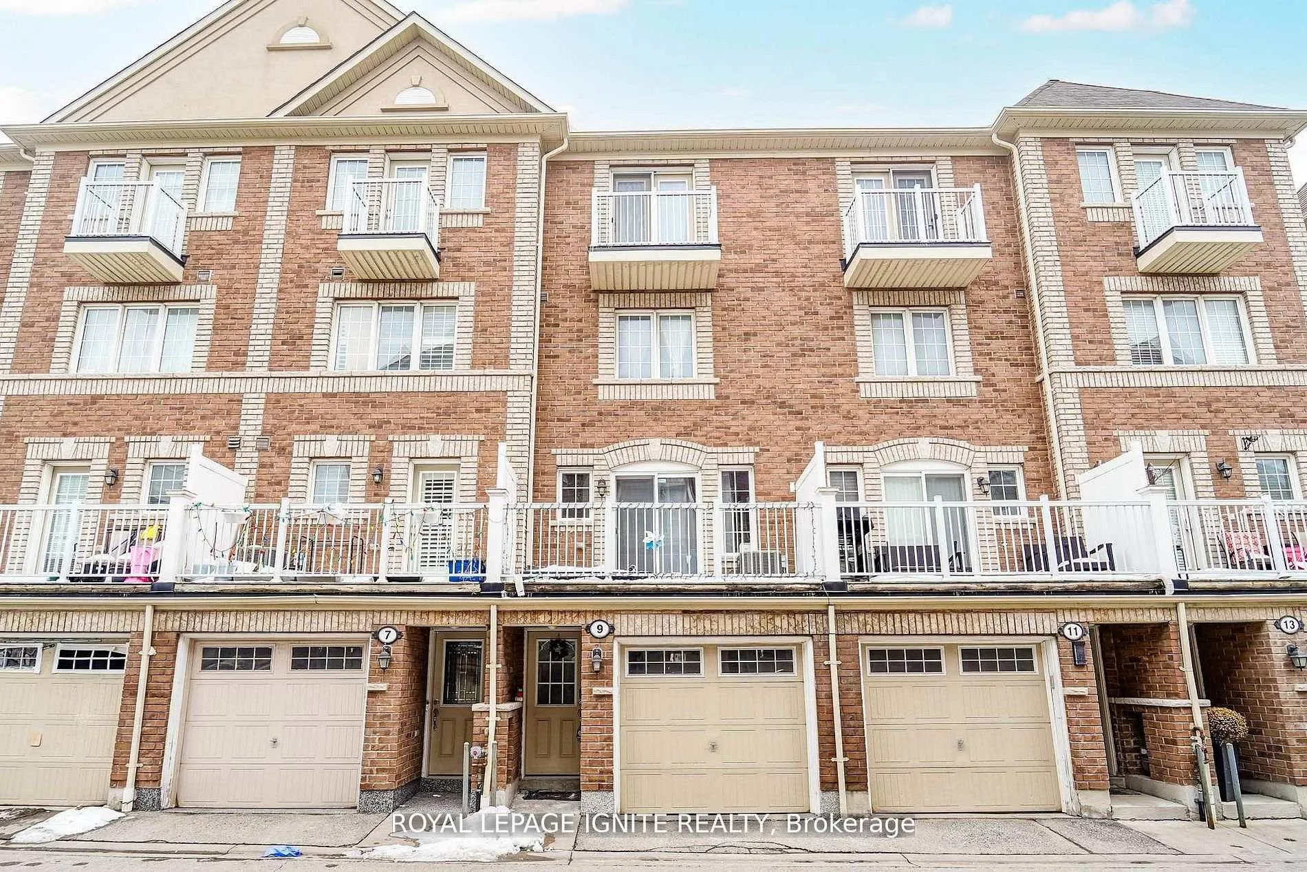 Photo 1 of 9 Cooperage Lane, Ajax, Central — HOMEH