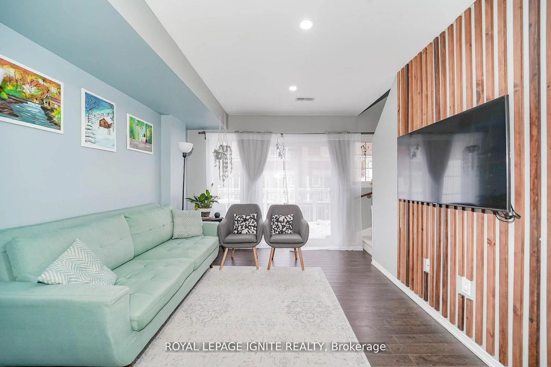 Photo 5 of 9 Cooperage Lane, Ajax, Central — HOMEH