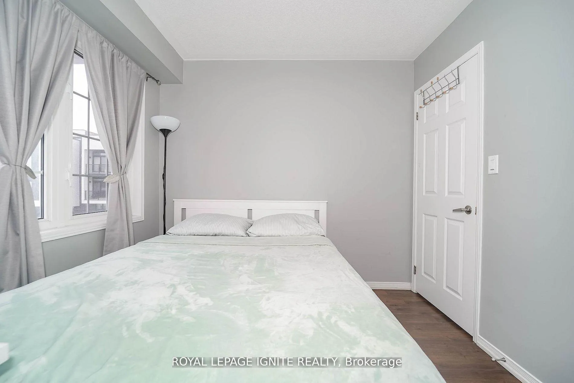 Photo 12 of 9 Cooperage Lane, Ajax, Central — HOMEH