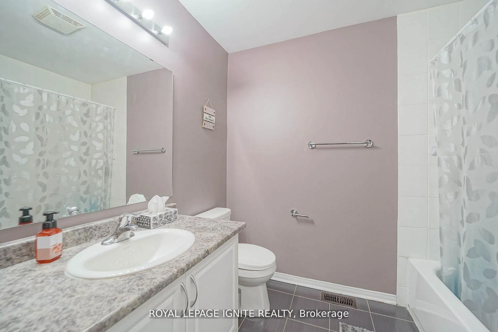 Photo 16 of 9 Cooperage Lane, Ajax, Central — HOMEH
