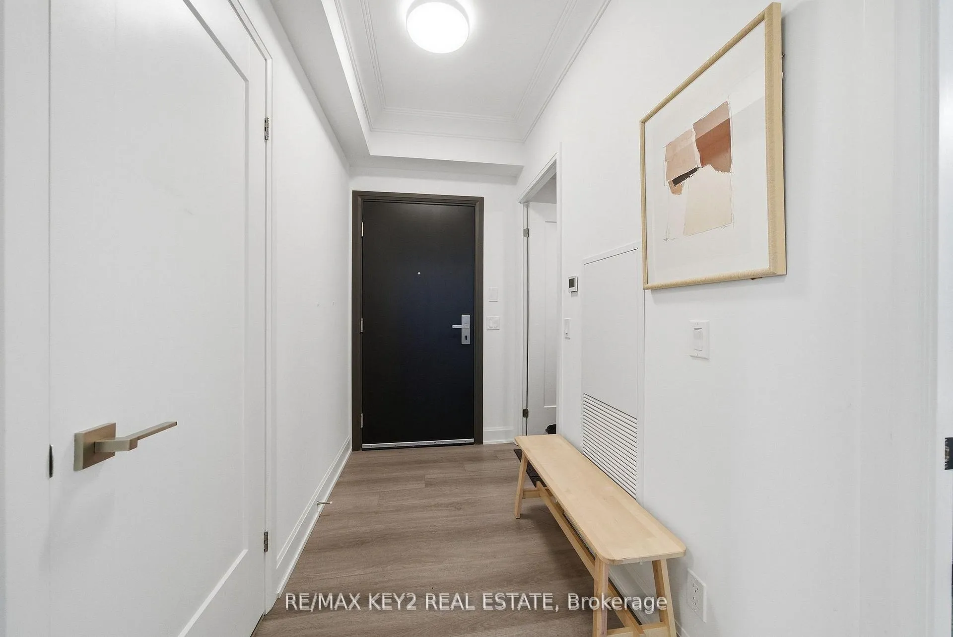 Photo 5 of Unit 601, 38 Water Walk Drive, Markham, Unionville — HOMEH
