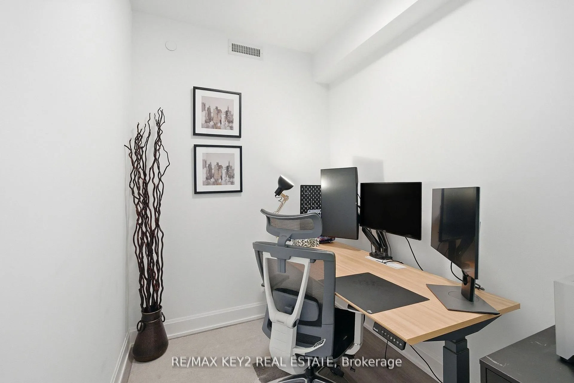 Photo 24 of Unit 601, 38 Water Walk Drive, Markham, Unionville — HOMEH