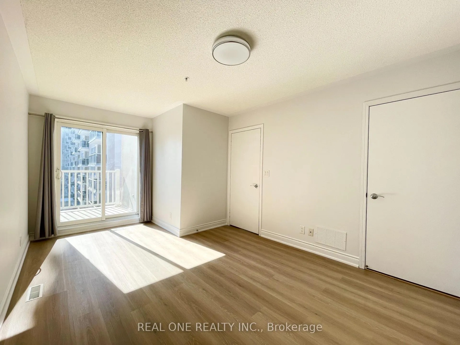 Photo 15 of Unit 217, 25 Richgrove Drive, Etobicoke, Willowridge-Martingrove-Richview — HOMEH