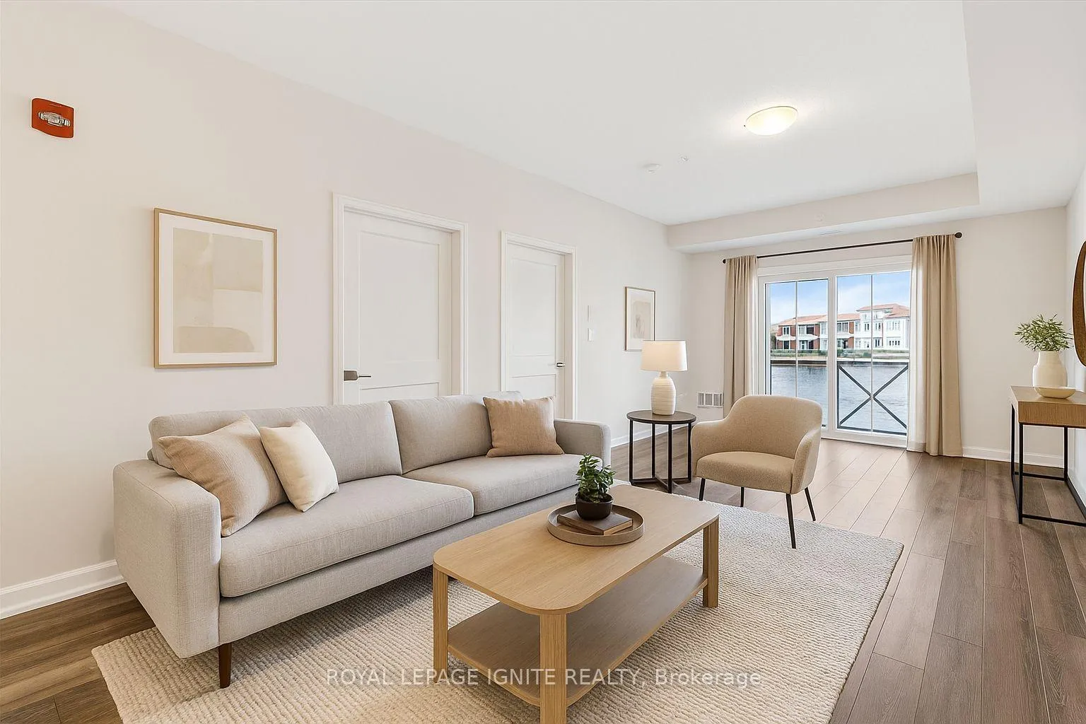 Photo 2 of Unit 228, 50 Lakebreeze Drive, Clarington, Newcastle — HOMEH