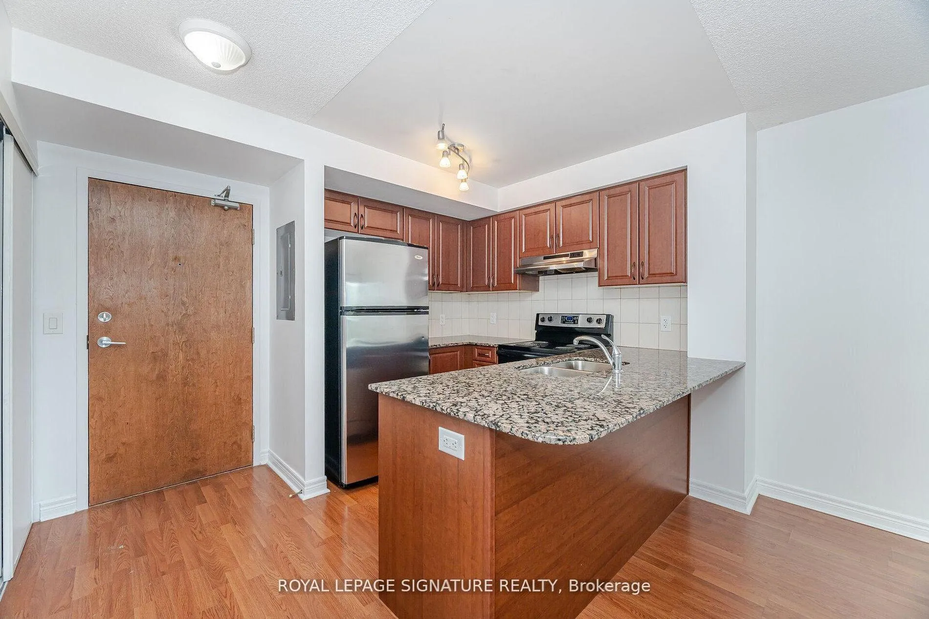 Photo 3 of Unit 510, 60 Fairfax Crescent, Scarborough, Clairlea-Birchmount — HOMEH