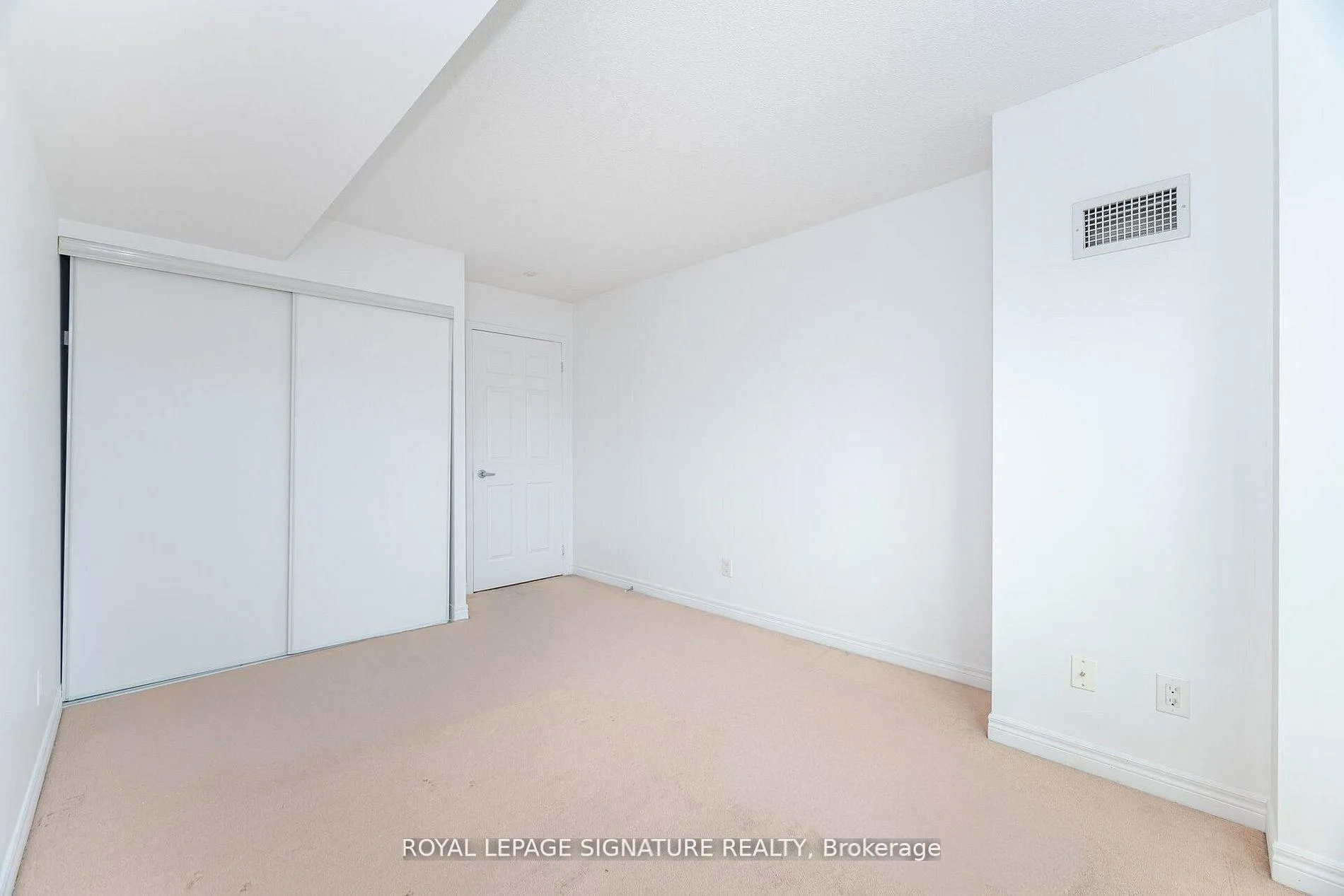 Photo 10 of Unit 510, 60 Fairfax Crescent, Scarborough, Clairlea-Birchmount — HOMEH