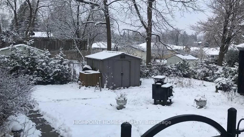 Photo 2 of 580 Forest Hill (Upper Unit) Drive, Kitchener, Forest Heights — HOMEH