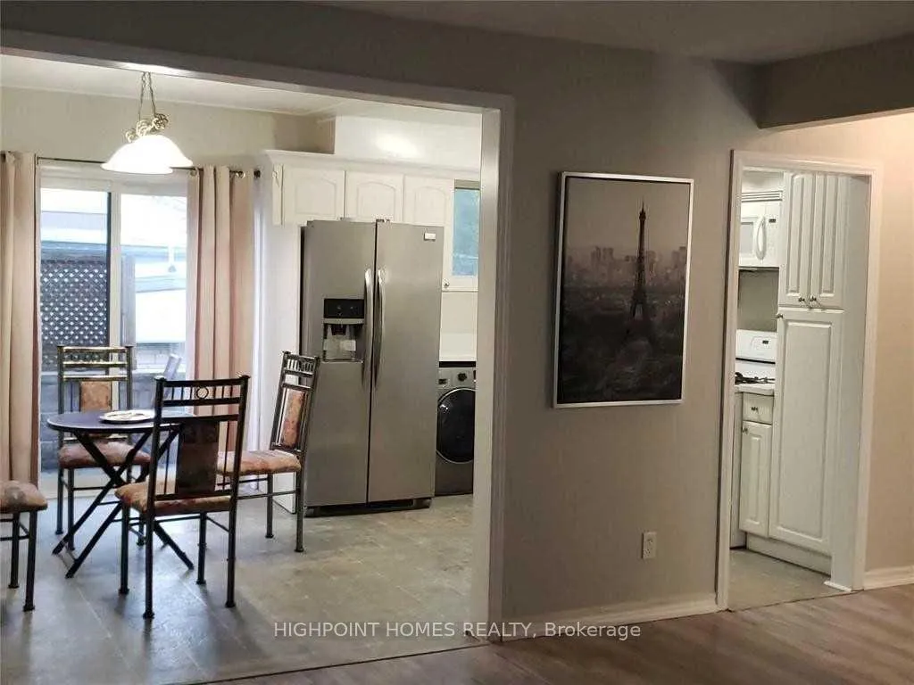 Photo 3 of 580 Forest Hill (Upper Unit) Drive, Kitchener, Forest Heights — HOMEH