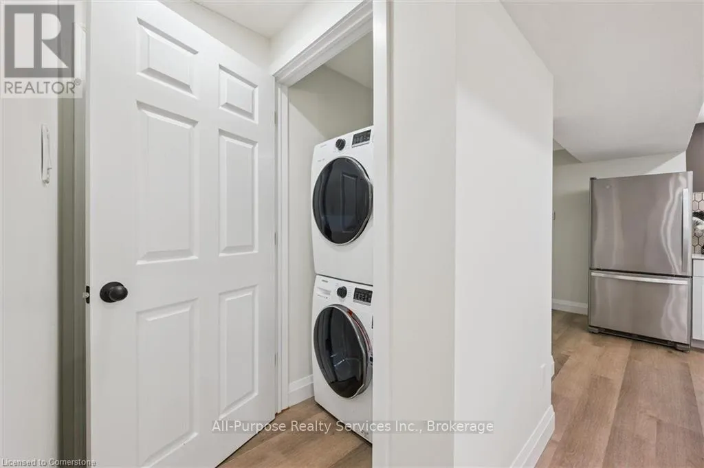 Photo 9 of 92 Connelly Drive, Kitchener — HOMEH