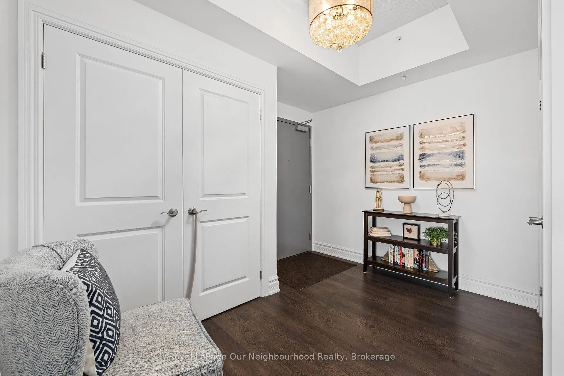 Photo 3 of Unit 404, 109 King Avenue E, Clarington, Newcastle — HOMEH