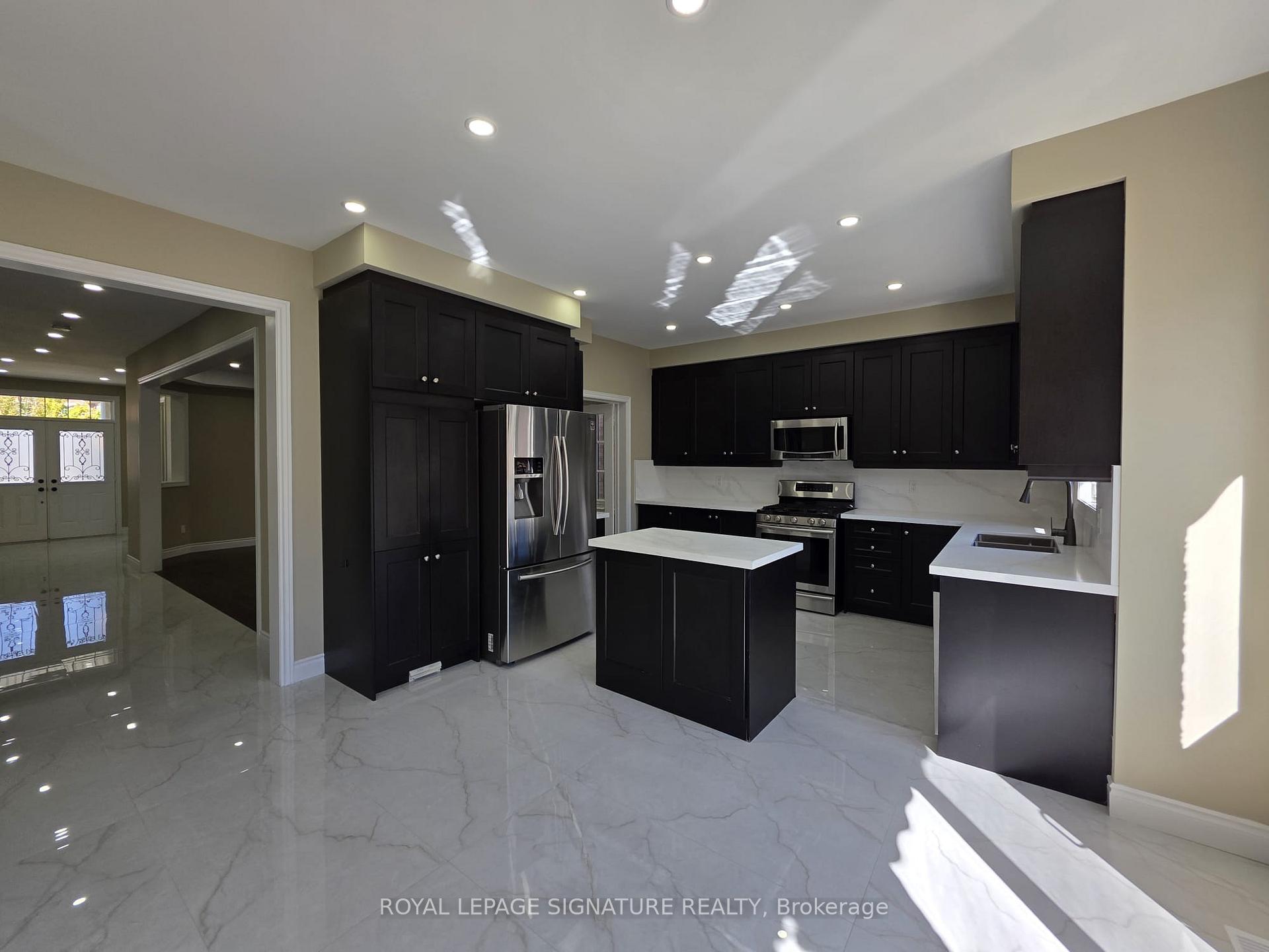 Photo 6 of 152 Mcknight Avenue, Hamilton, Waterdown — HOMEH