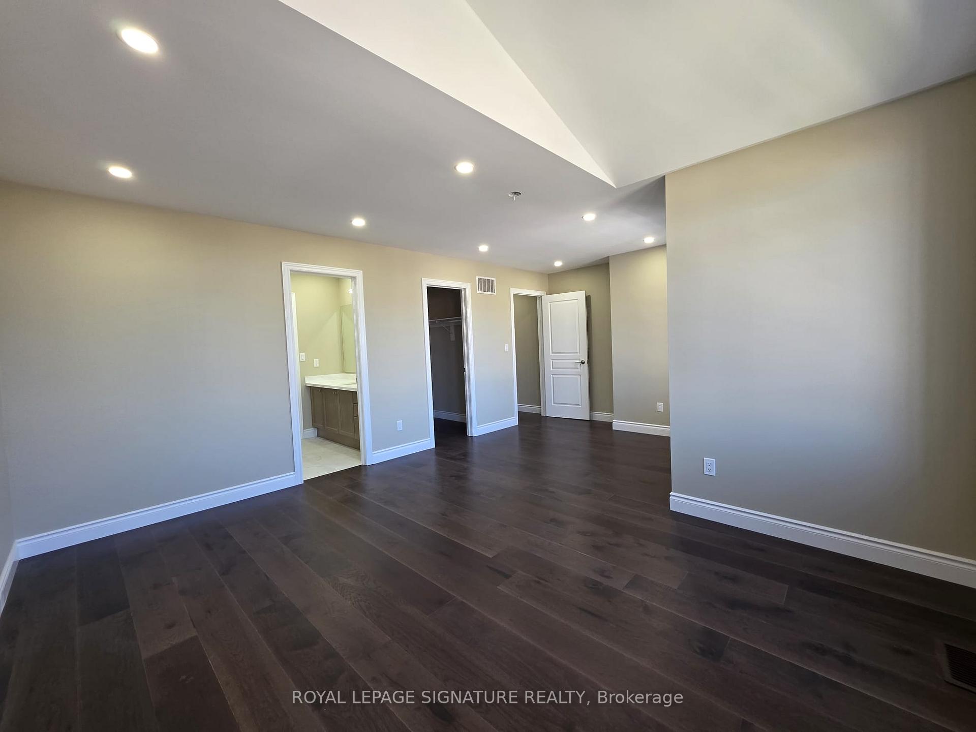 Photo 12 of 152 Mcknight Avenue, Hamilton, Waterdown — HOMEH