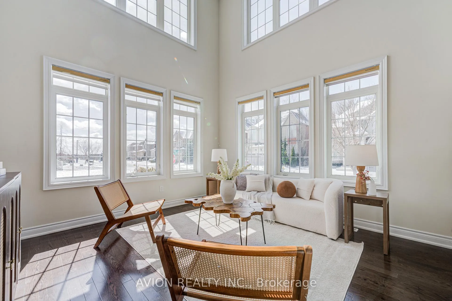 Photo 4 of 30 Ferrazzano Lane, Vaughan, Vellore Village — HOMEH