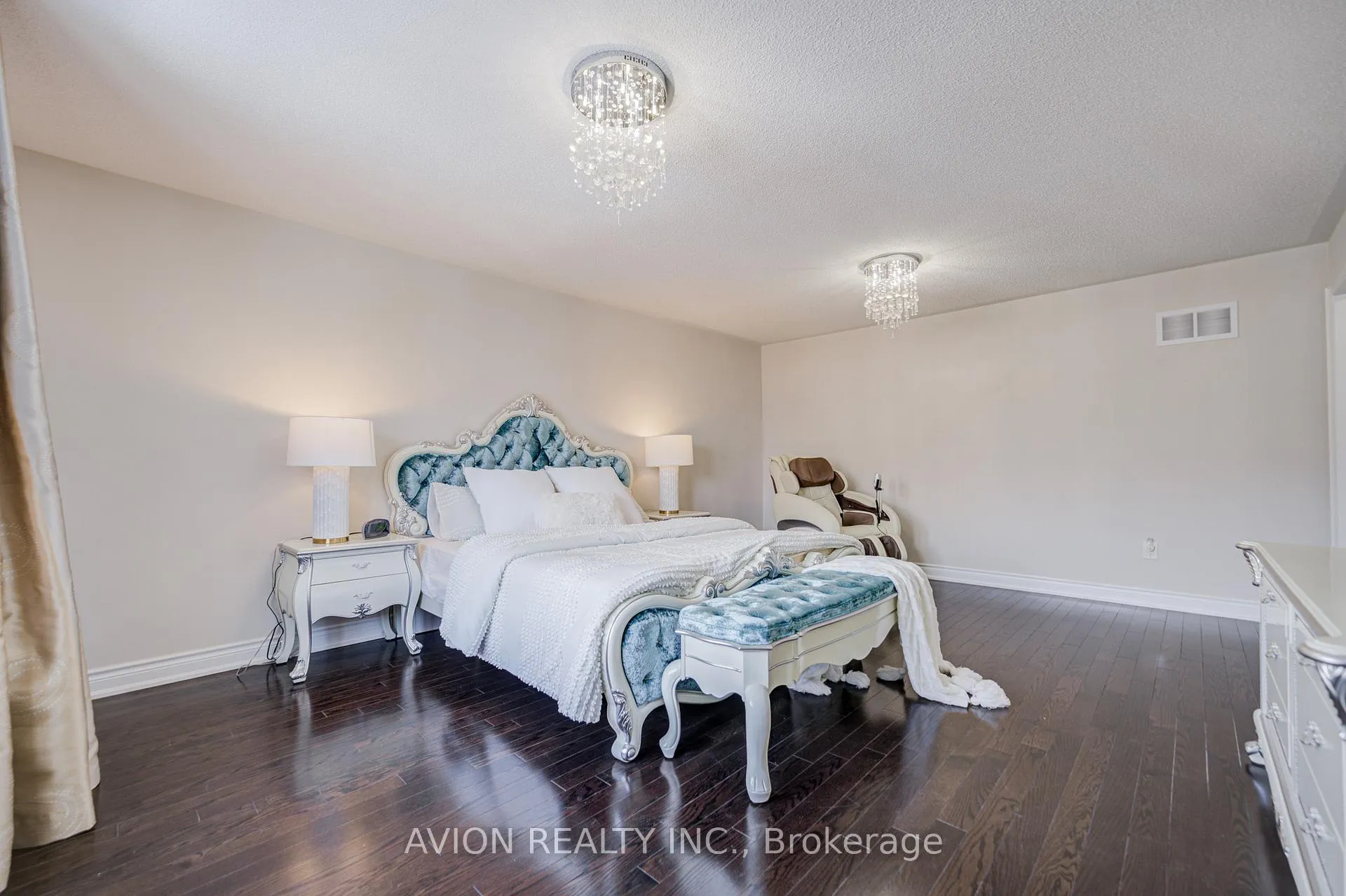Photo 24 of 30 Ferrazzano Lane, Vaughan, Vellore Village — HOMEH