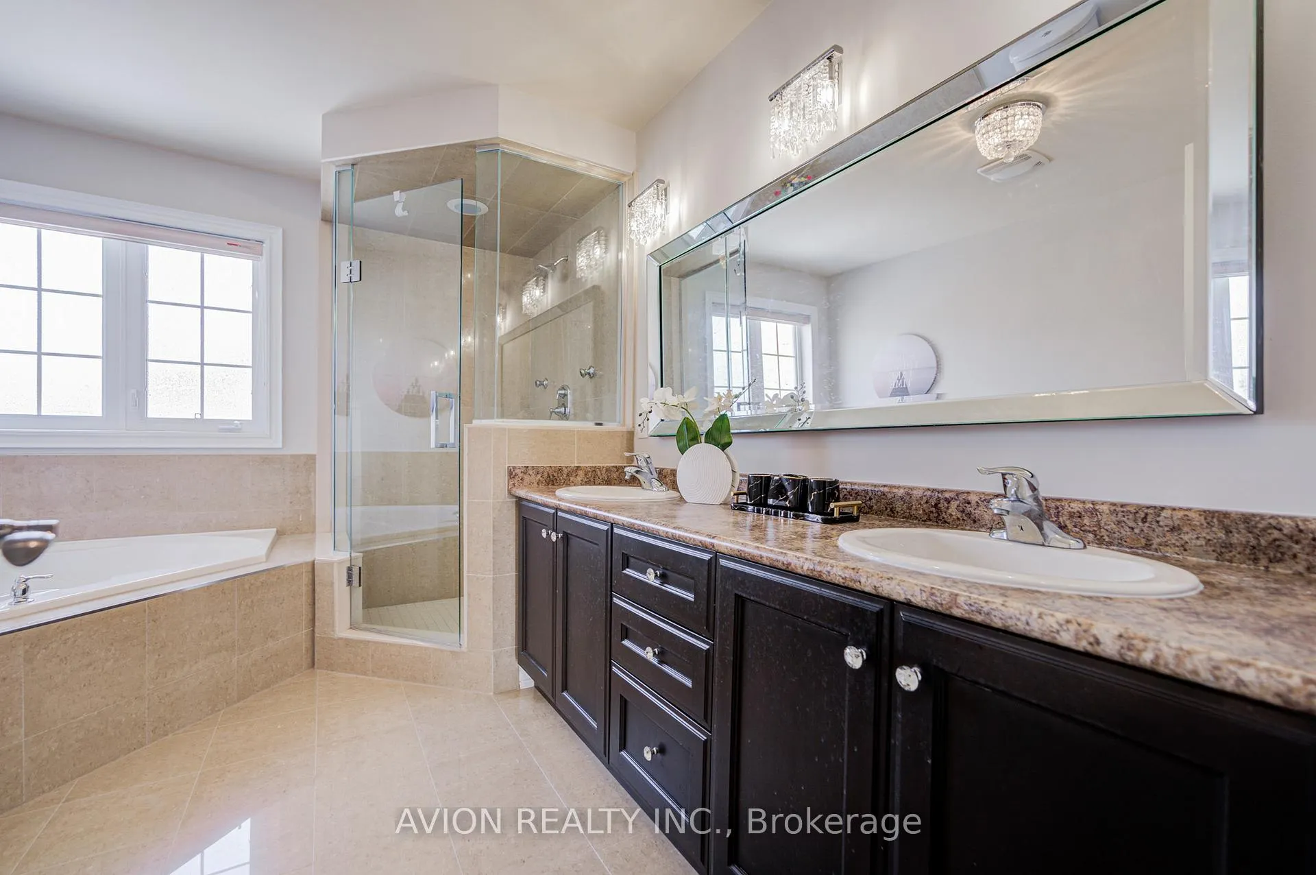 Photo 25 of 30 Ferrazzano Lane, Vaughan, Vellore Village — HOMEH