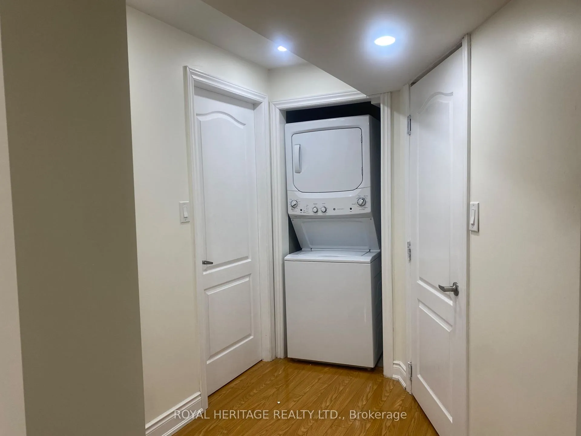 Photo 6 of 24 Reed Drive, Ajax, Central — HOMEH