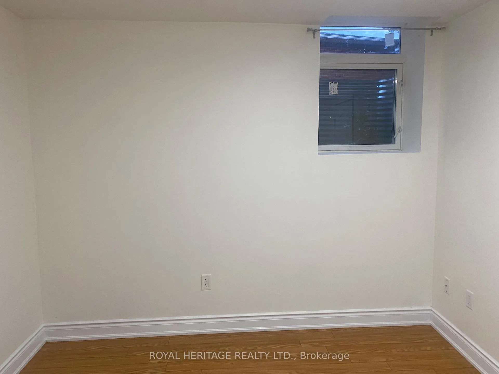 Photo 7 of 24 Reed Drive, Ajax, Central — HOMEH