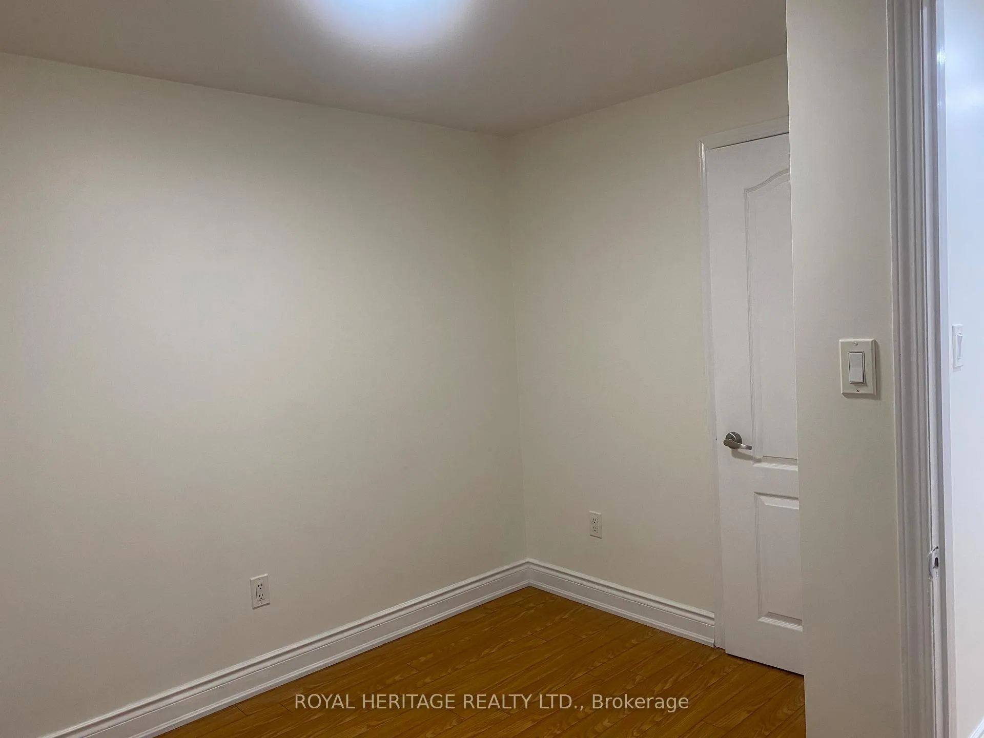 Photo 8 of 24 Reed Drive, Ajax, Central — HOMEH