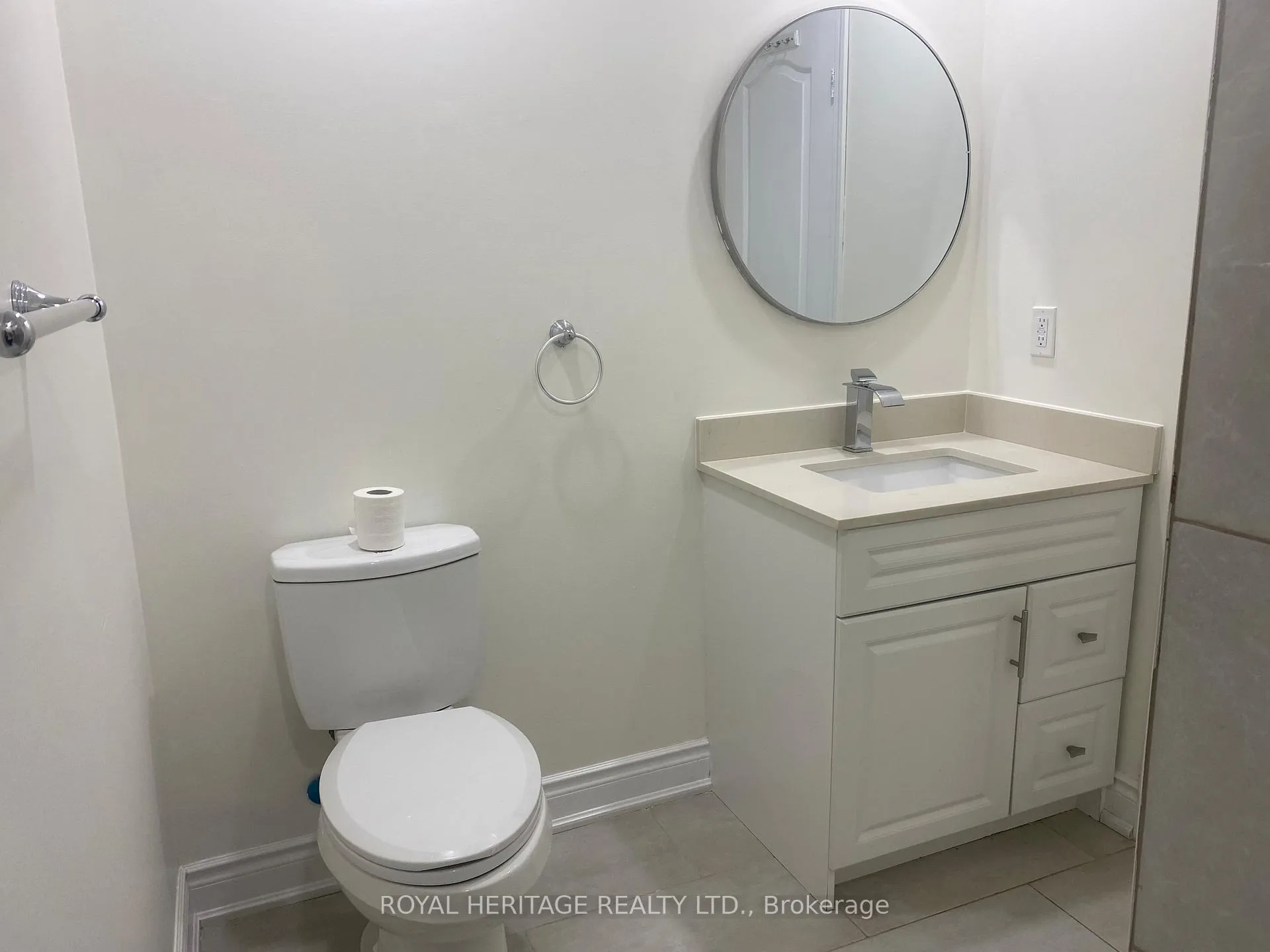 Photo 9 of 24 Reed Drive, Ajax, Central — HOMEH