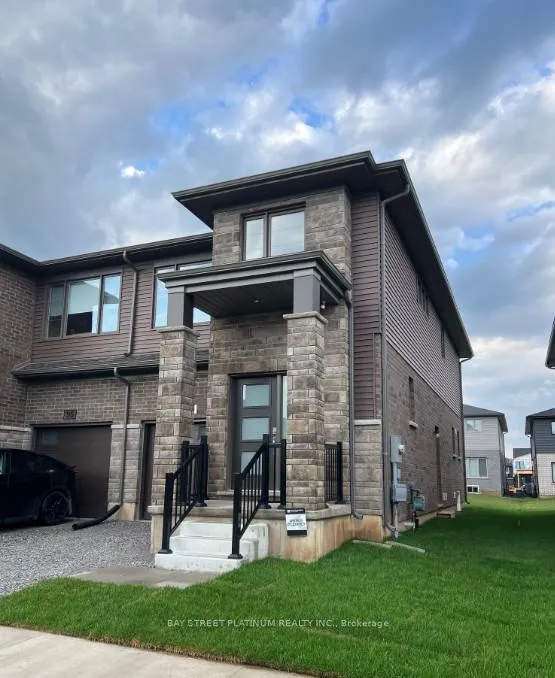 Photo 2 of 97 Acacia Road, Pelham, Fonthill — HOMEH