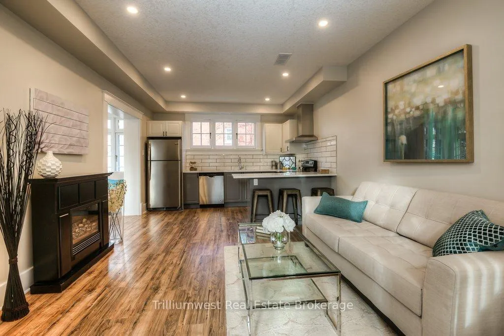 Photo 2 of 54 Park Street, Kitchener, Cherry Hill — HOMEH