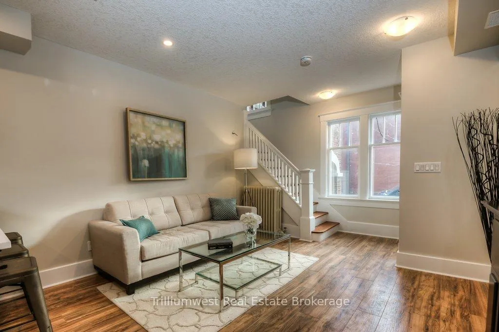 Photo 4 of 54 Park Street, Kitchener, Cherry Hill — HOMEH