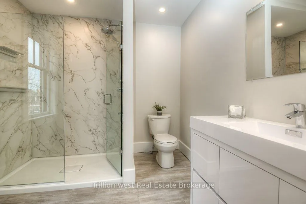 Photo 17 of 54 Park Street, Kitchener, Cherry Hill — HOMEH