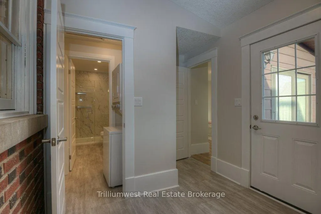 Photo 32 of 54 Park Street, Kitchener, Cherry Hill — HOMEH