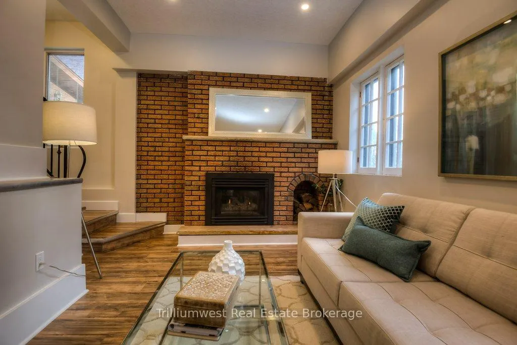 Photo 38 of 54 Park Street, Kitchener, Cherry Hill — HOMEH