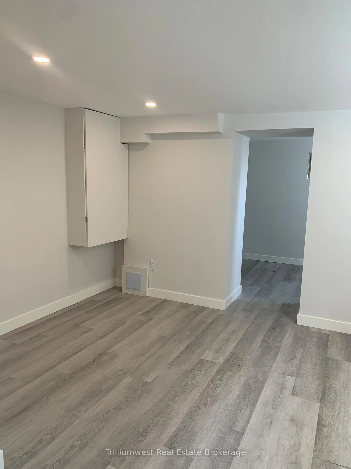 Photo 49 of 54 Park Street, Kitchener, Cherry Hill — HOMEH