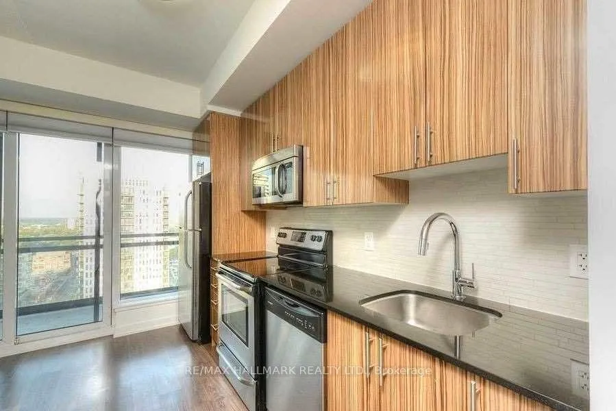 Photo 5 of Unit 2011, 225 Sackville Street, Toronto, Regent Park — HOMEH
