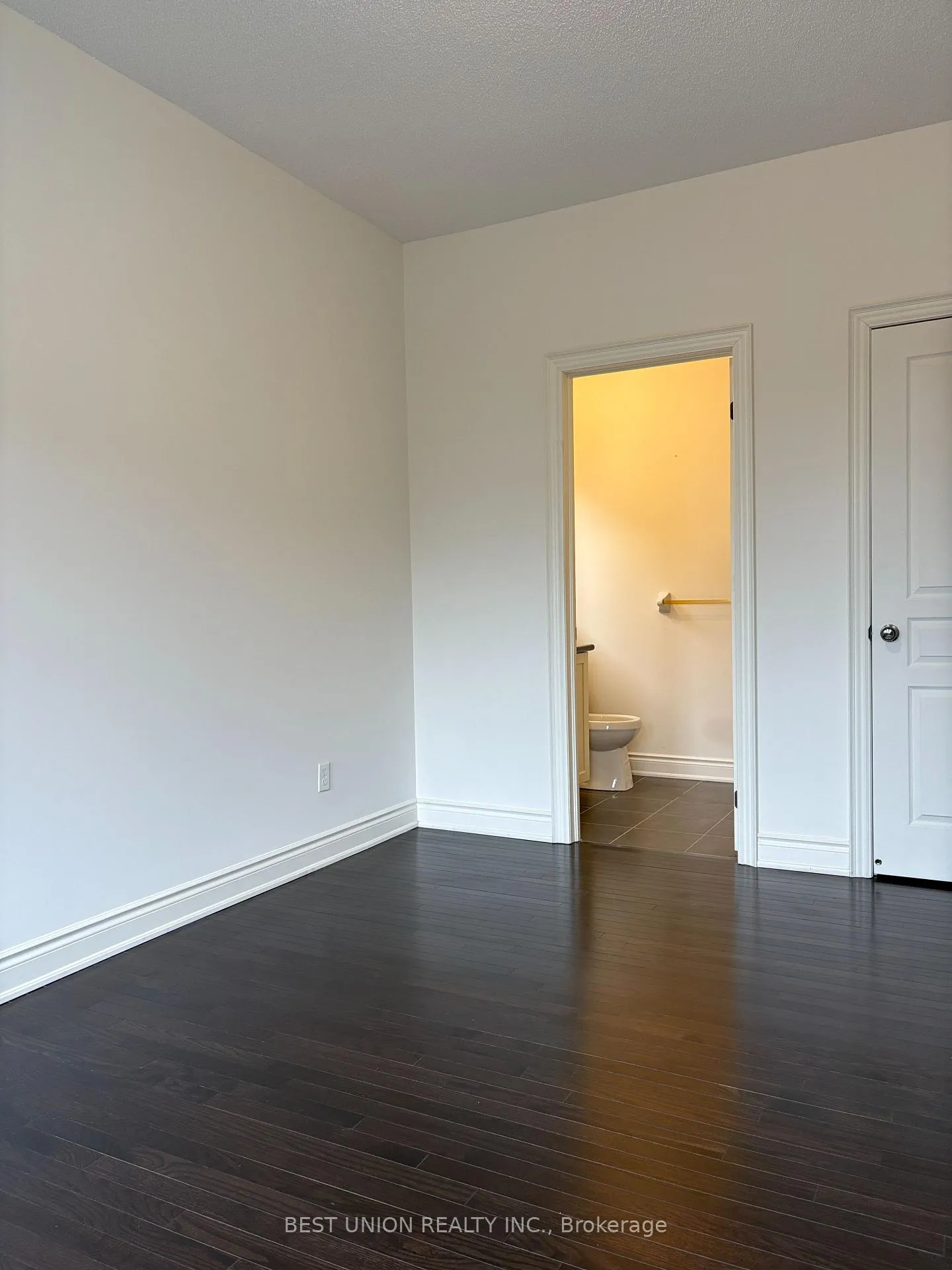 Photo 4 of 52 Manila Street, Markham, Berczy — HOMEH