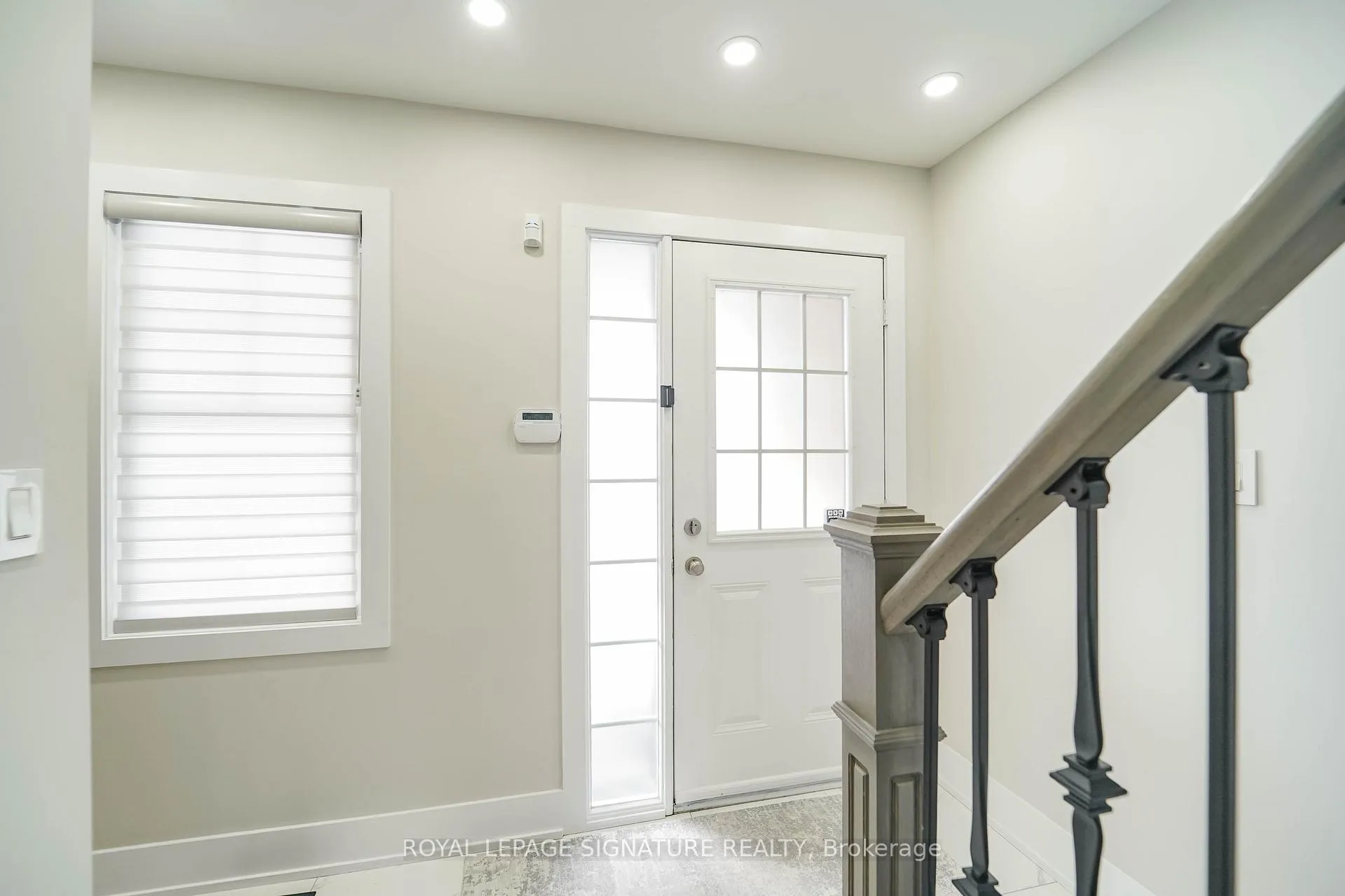 Photo 6 of 80 Kidd Crescent, New Tecumseth, Alliston — HOMEH