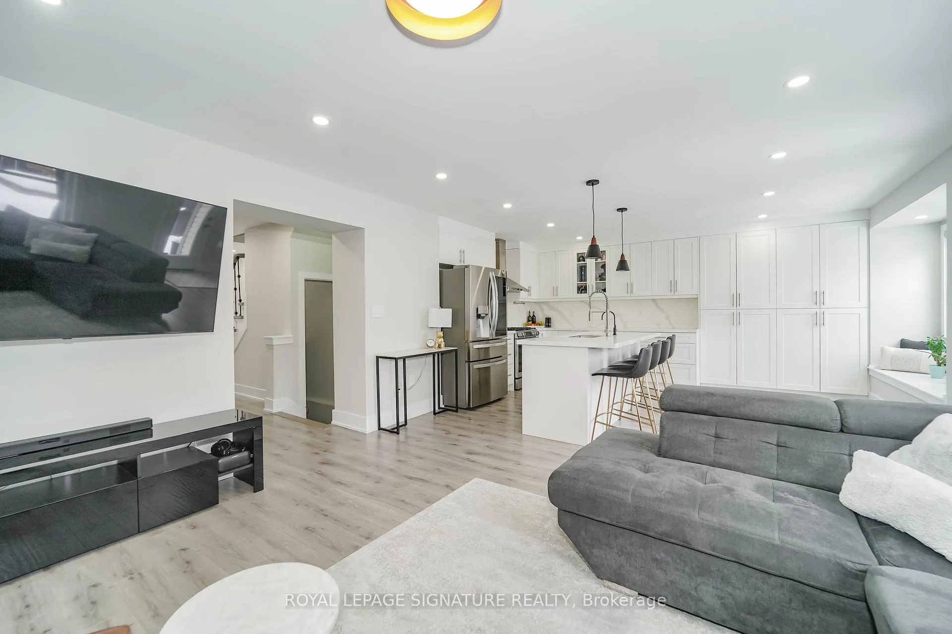Photo 13 of 80 Kidd Crescent, New Tecumseth, Alliston — HOMEH