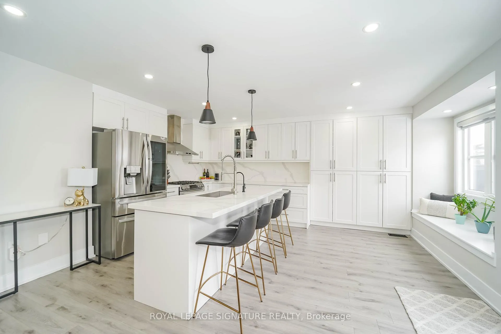 Photo 14 of 80 Kidd Crescent, New Tecumseth, Alliston — HOMEH