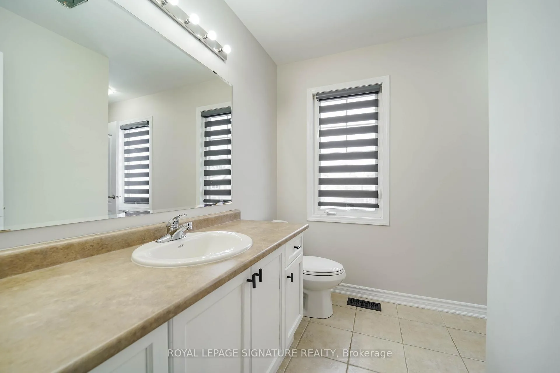 Photo 25 of 80 Kidd Crescent, New Tecumseth, Alliston — HOMEH