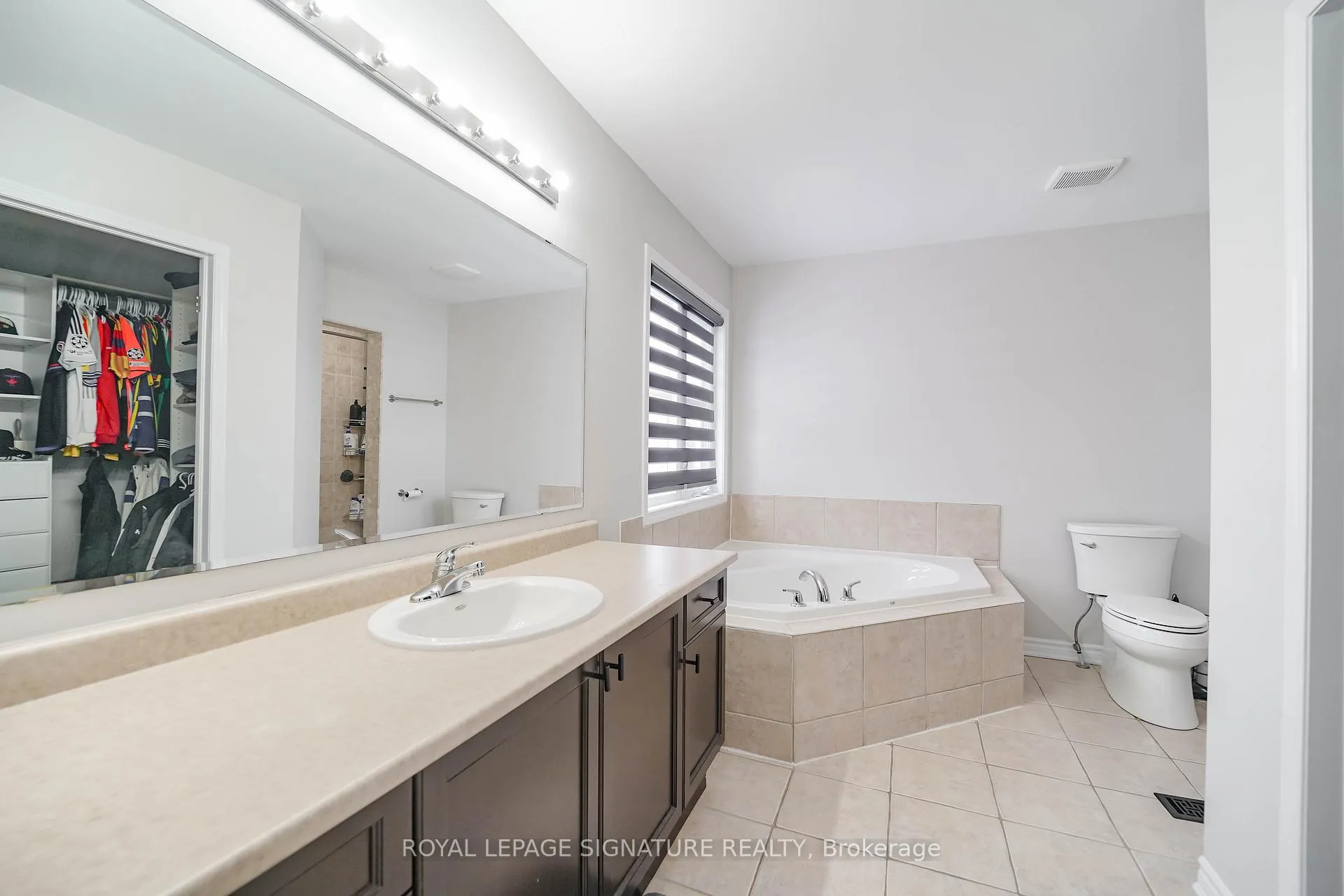 Photo 33 of 80 Kidd Crescent, New Tecumseth, Alliston — HOMEH