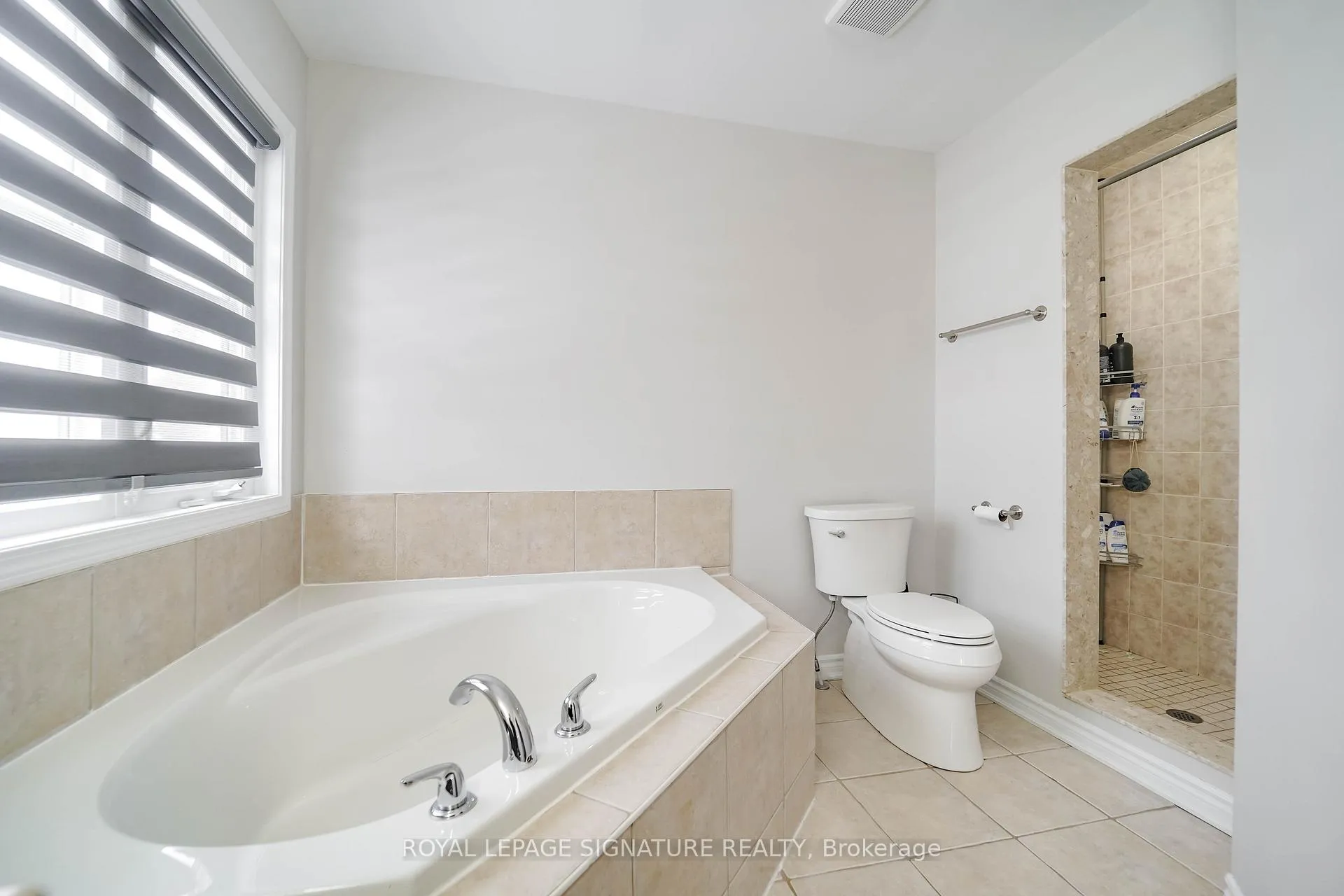 Photo 34 of 80 Kidd Crescent, New Tecumseth, Alliston — HOMEH