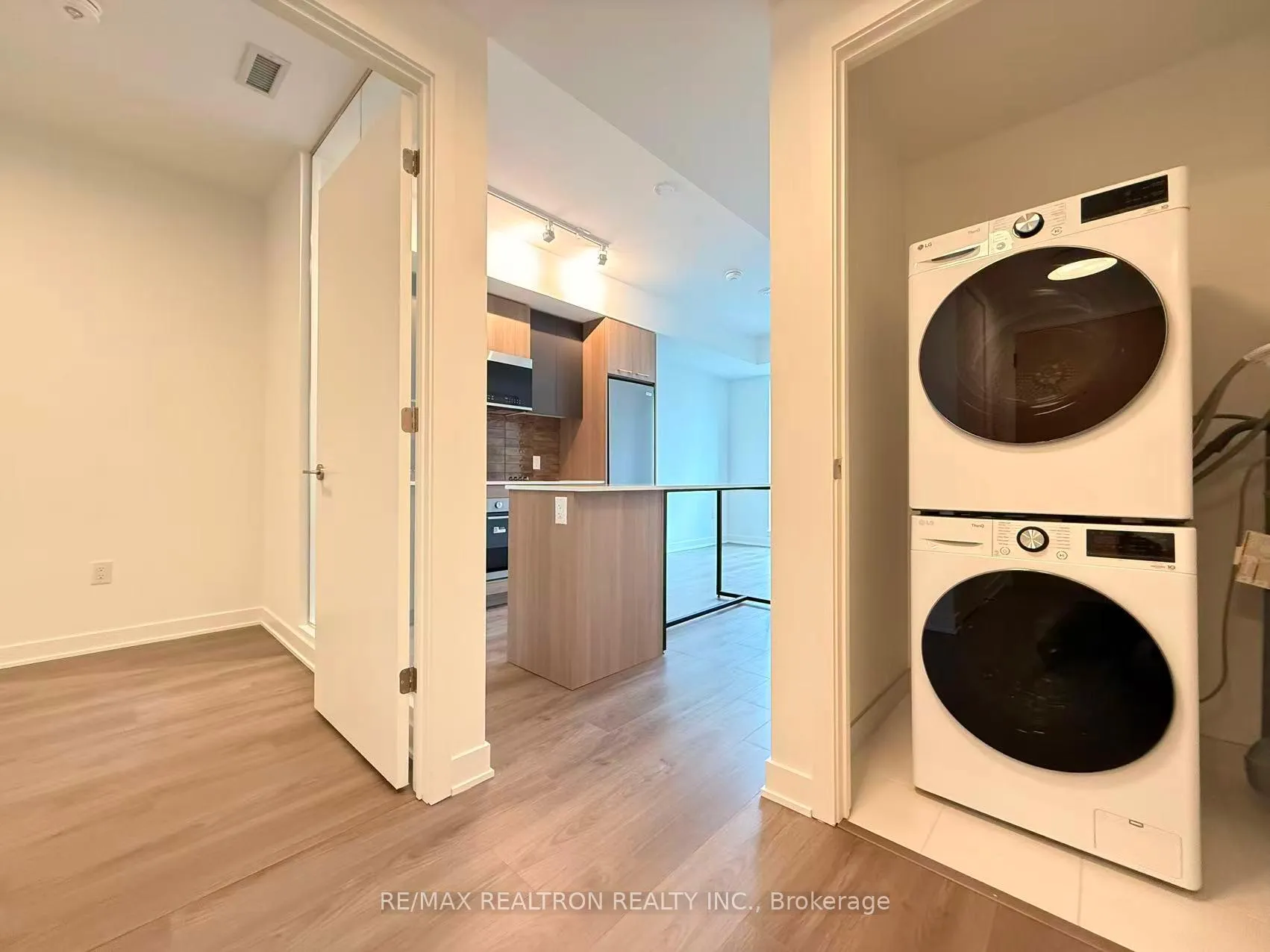 Photo 3 of Unit 739, 30 Dreamers Way, Toronto, Regent Park — HOMEH