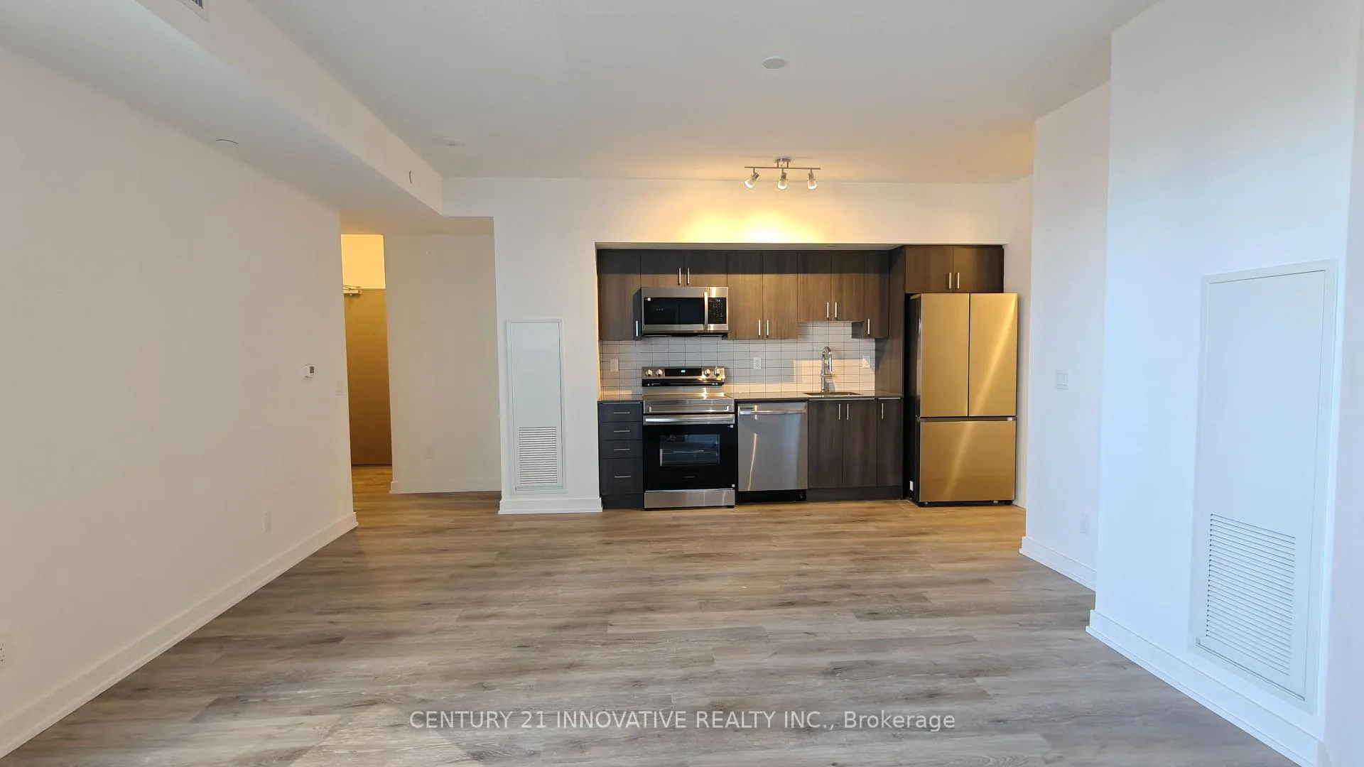 Photo 8 of Unit 201, 1010 Sandy Beach Road, Pickering, Bay Ridges — HOMEH