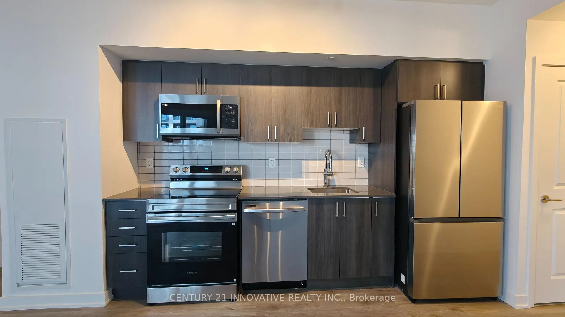 Photo 12 of Unit 201, 1010 Sandy Beach Road, Pickering, Bay Ridges — HOMEH