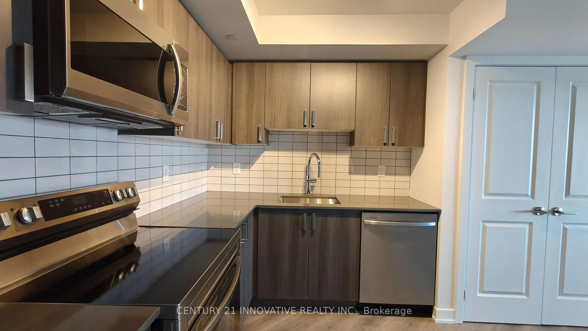 Photo 13 of Unit 416, 1010 Sandy Beach Road, Pickering, Bay Ridges — HOMEH