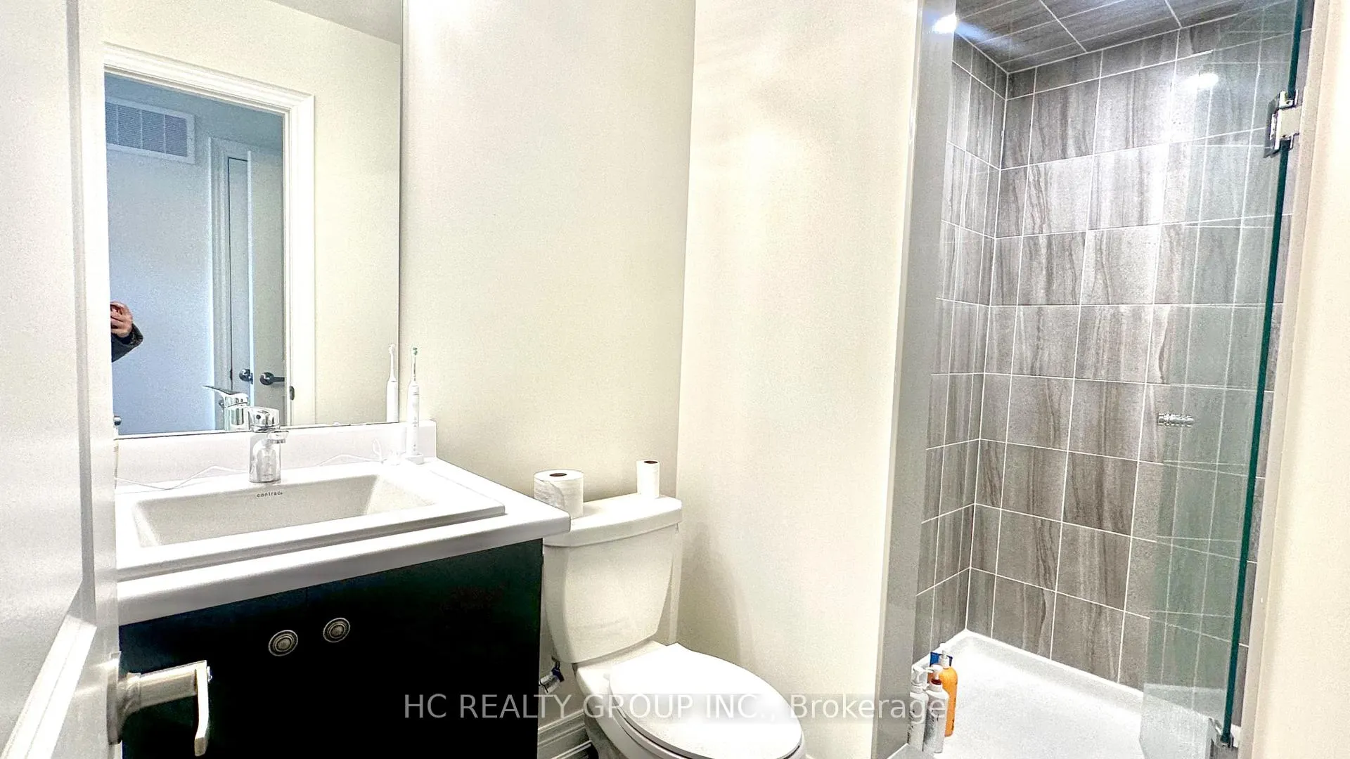 Photo 3 of 2852 Whites Road, Pickering, Rural Pickering — HOMEH