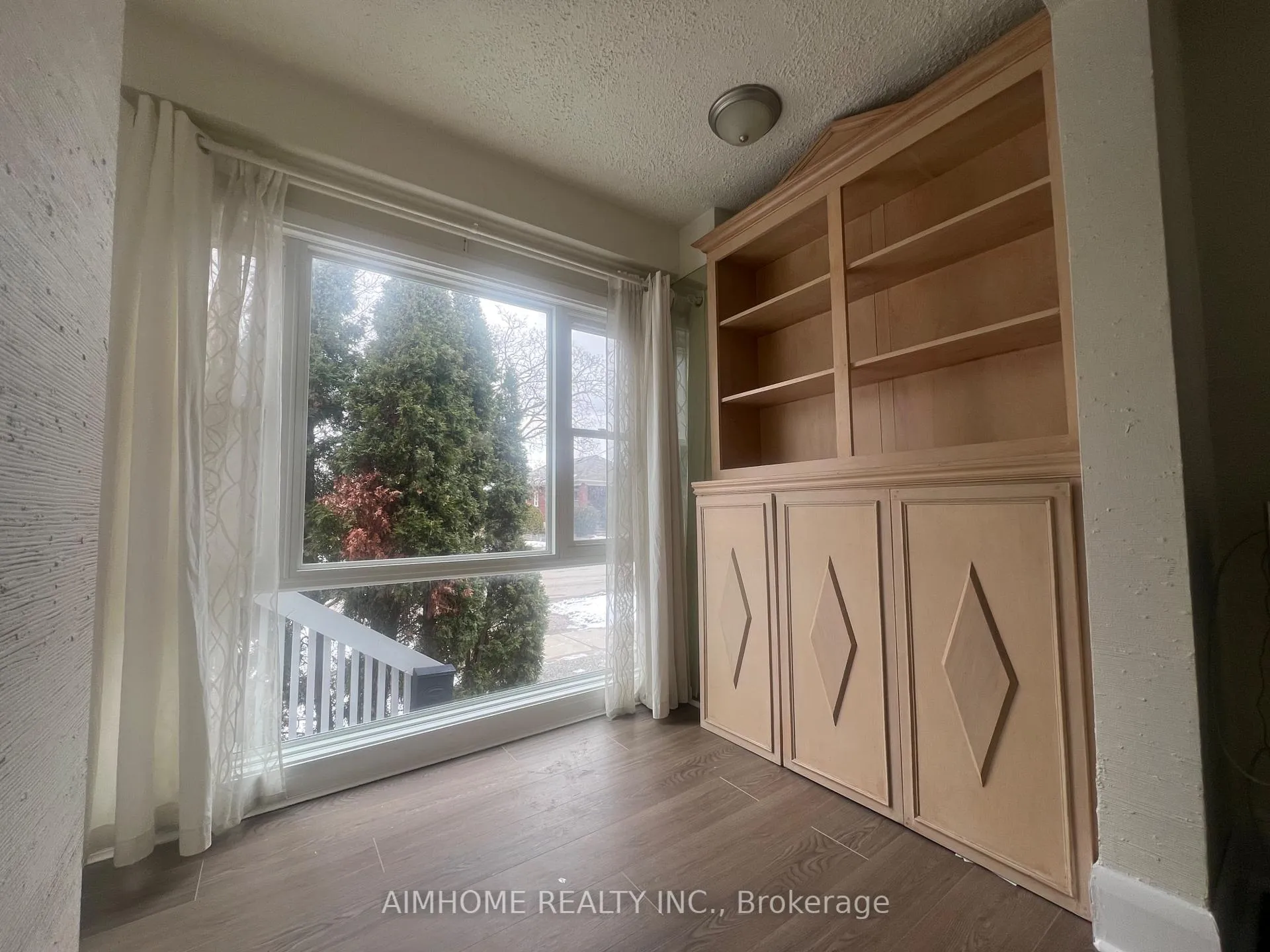 Photo 5 of 179 Gamble Avenue, Toronto, East York — HOMEH