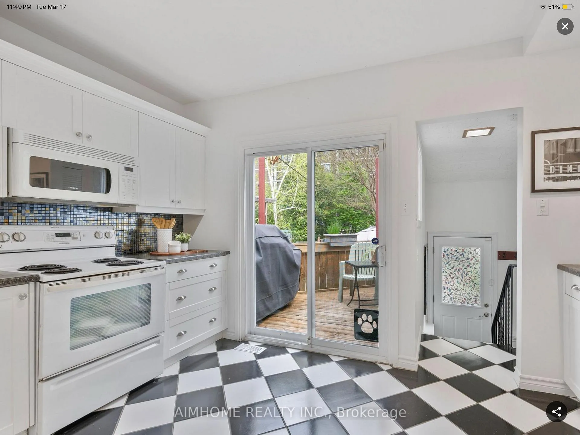Photo 8 of 179 Gamble Avenue, Toronto, East York — HOMEH